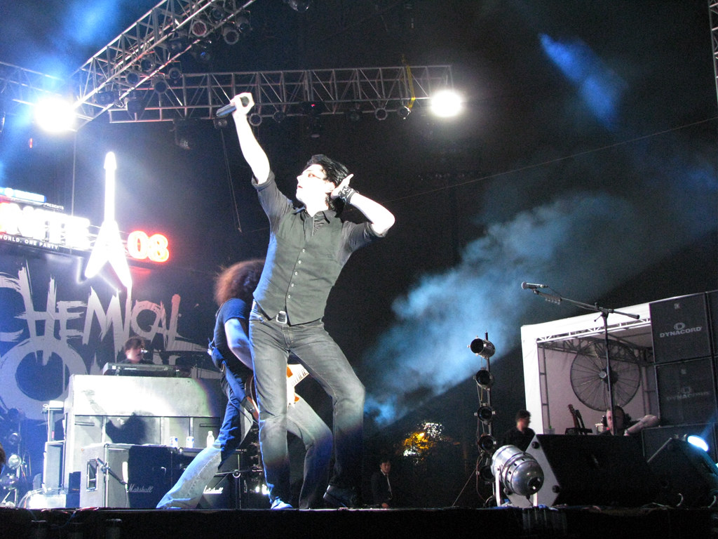 20 năm The Black Parade: Đoàn diễu hành chưa kết thúc, và một đêm Sài Gòn năm 2008