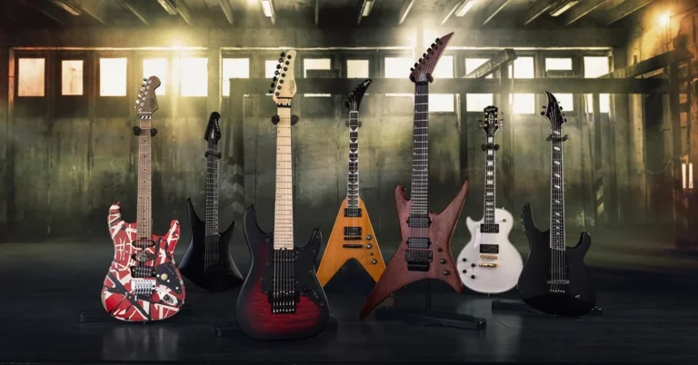 Guitar signature: cây đàn mang tên nghệ sĩ kể được bao nhiêu câu chuyện?